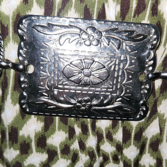 Vintage Silvertone Concho Medallion Embossed Waist Fashion Metal Belt - Picture 4 of 5